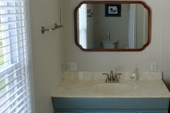 040-Bathroom