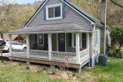049-FrontYard